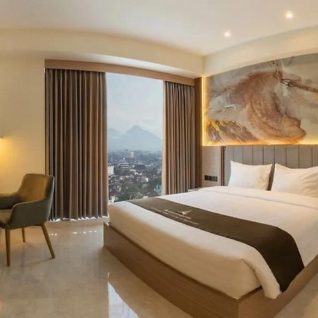 Redliving Apartemen Premium Exclusive Seturan Yogyakarta Exterior photo