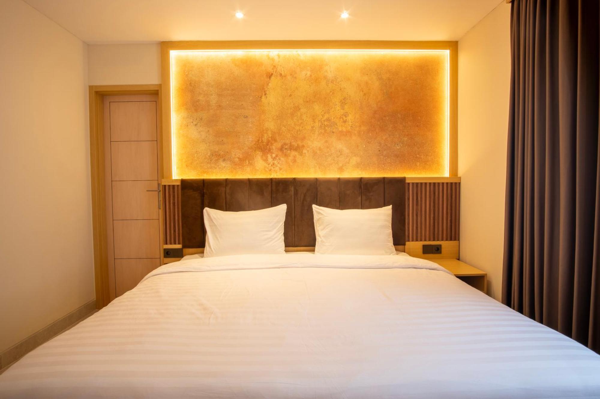 Redliving Apartemen Premium Exclusive Seturan Yogyakarta Exterior photo
