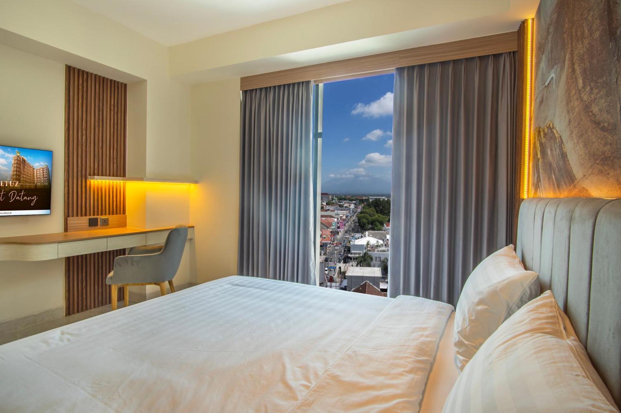 Redliving Apartemen Premium Exclusive Seturan Yogyakarta Exterior photo